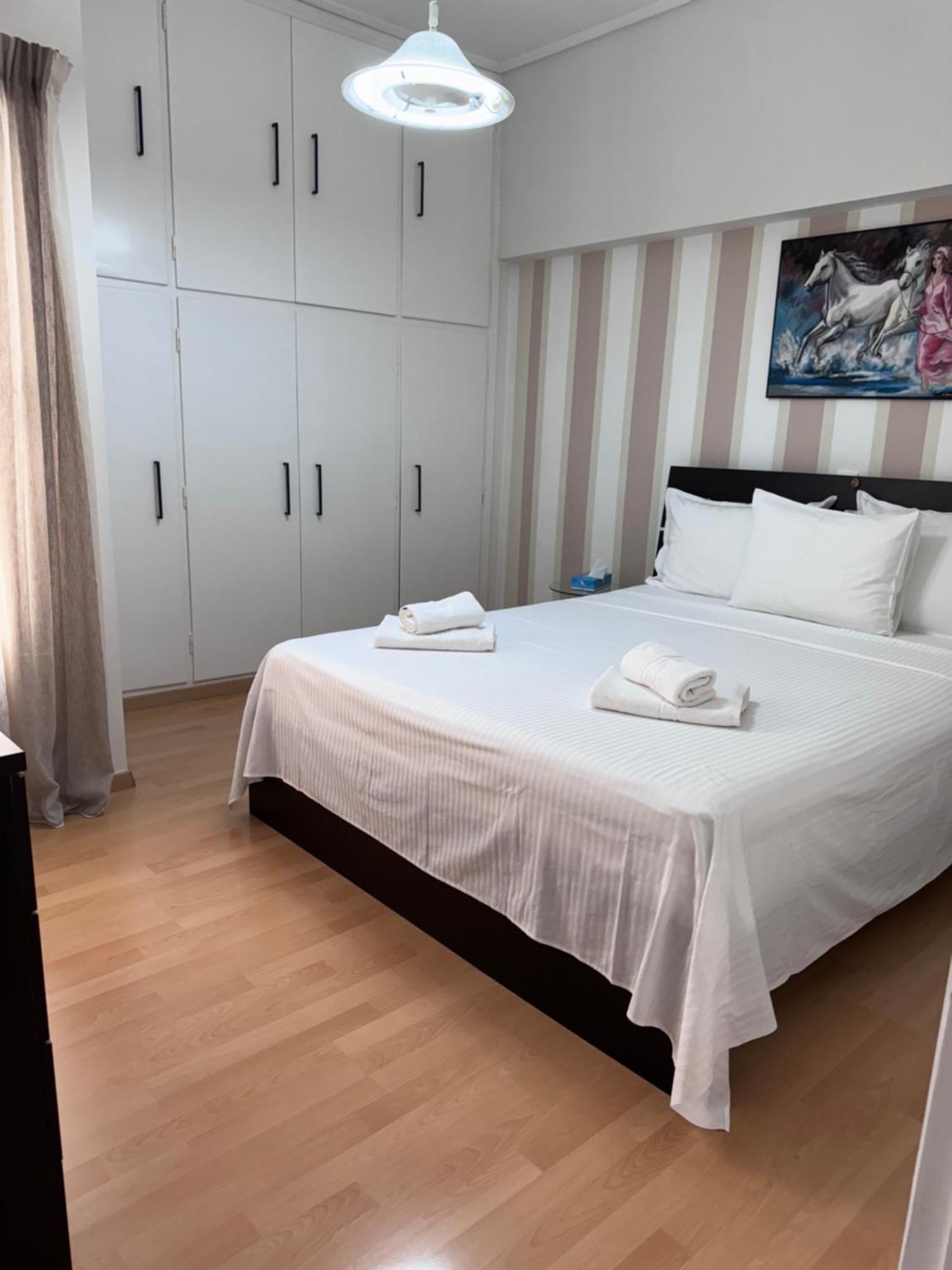 Modern Apartment In Athén Kültér fotó